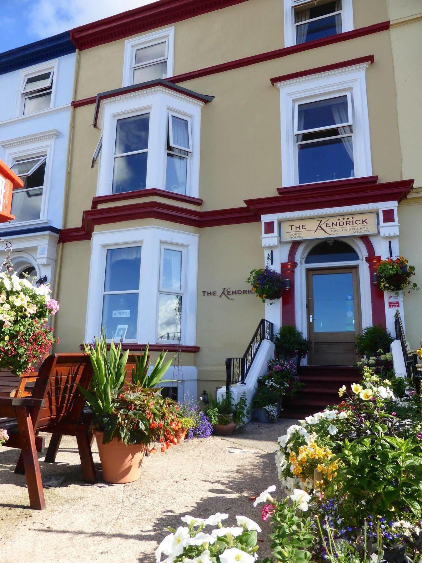Hotel The Kendrick Exclusively For Adults à Llandudno Extérieur photo